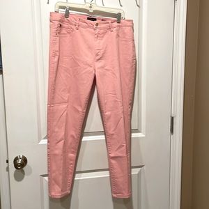 Jeggings  Minimalist jeggings by Curve Appeal